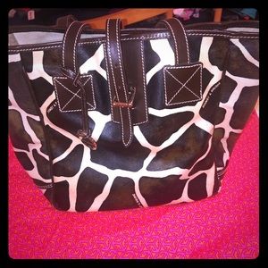Dooney and bourke giraffe print handbag